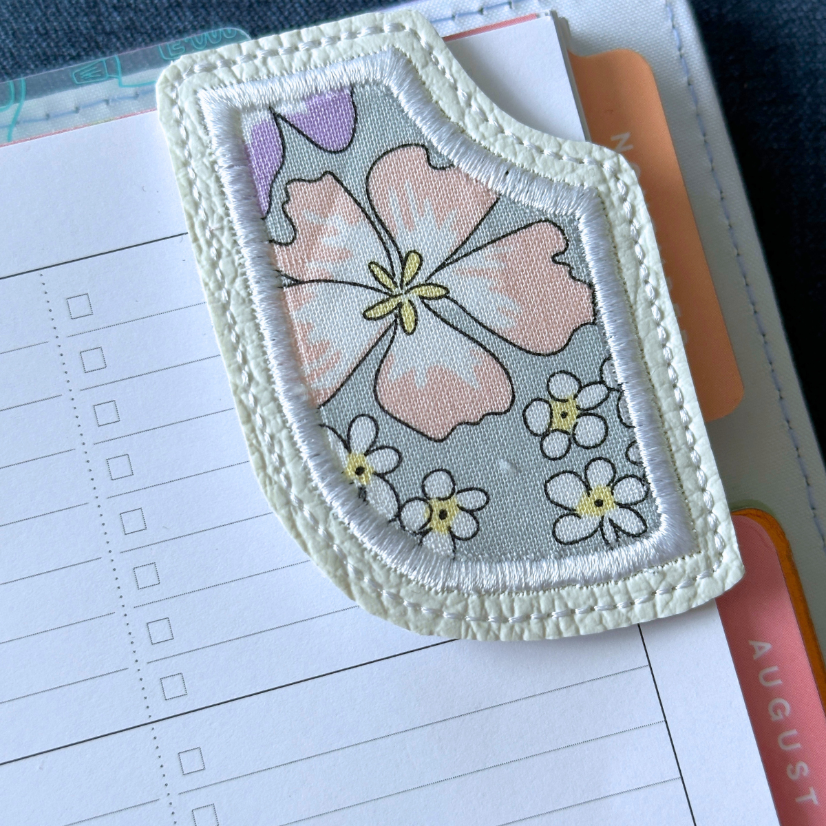 Handmade Corner Page Maker - Gray Florals