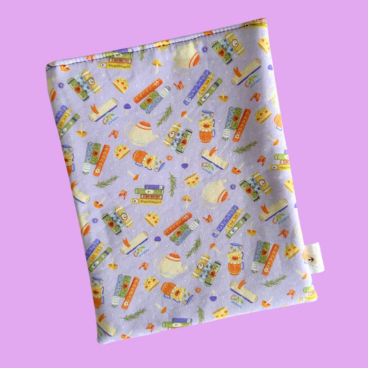 Books & Tea A5 Pouch